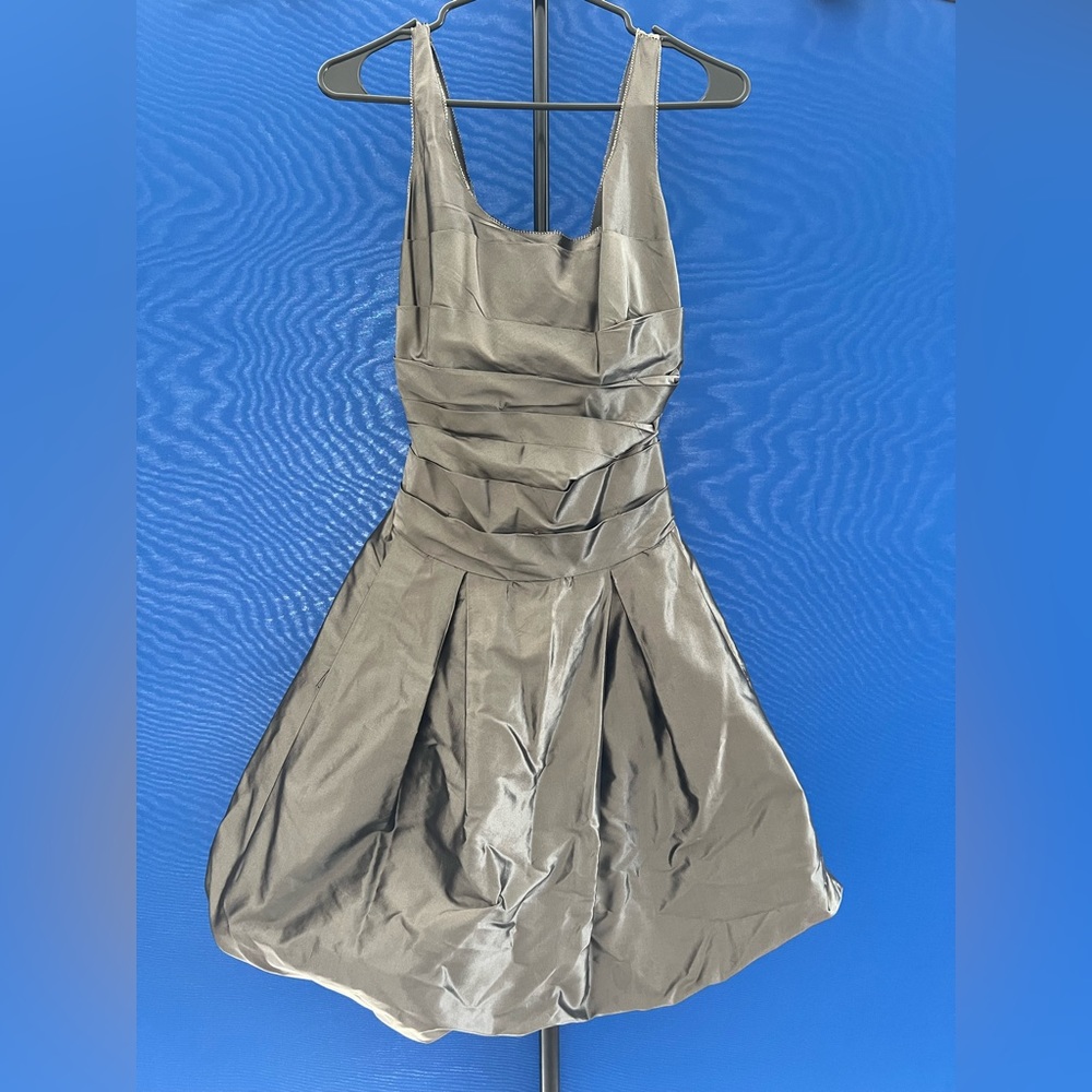 Vera Wang Silk Knee-Length Dress
